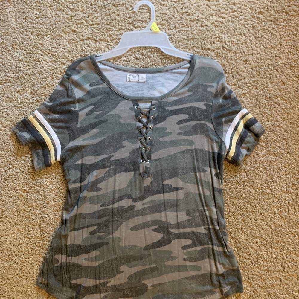Maurices Gray Heathered Tee